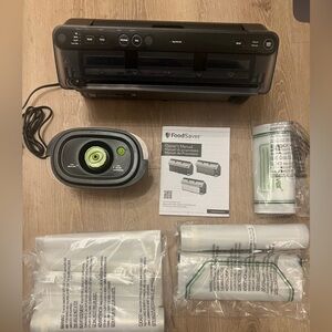 FoodSaver Elite All-in-One Liquid+ Vacuum Sealer - Brand New